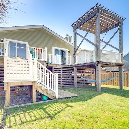 Coastal Home With Deck And Outdoor Shower Кил Девил Хилс Екстериор снимка