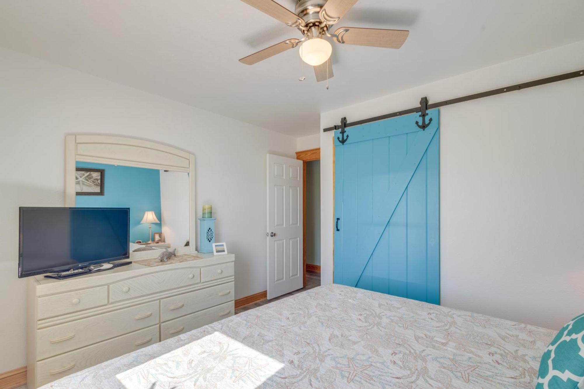 Coastal Home With Deck And Outdoor Shower Кил Девил Хилс Екстериор снимка