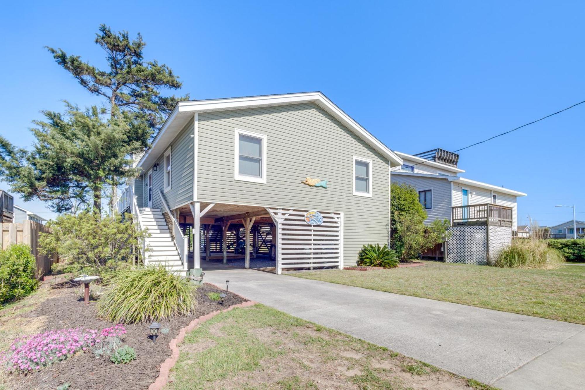 Coastal Home With Deck And Outdoor Shower Кил Девил Хилс Екстериор снимка
