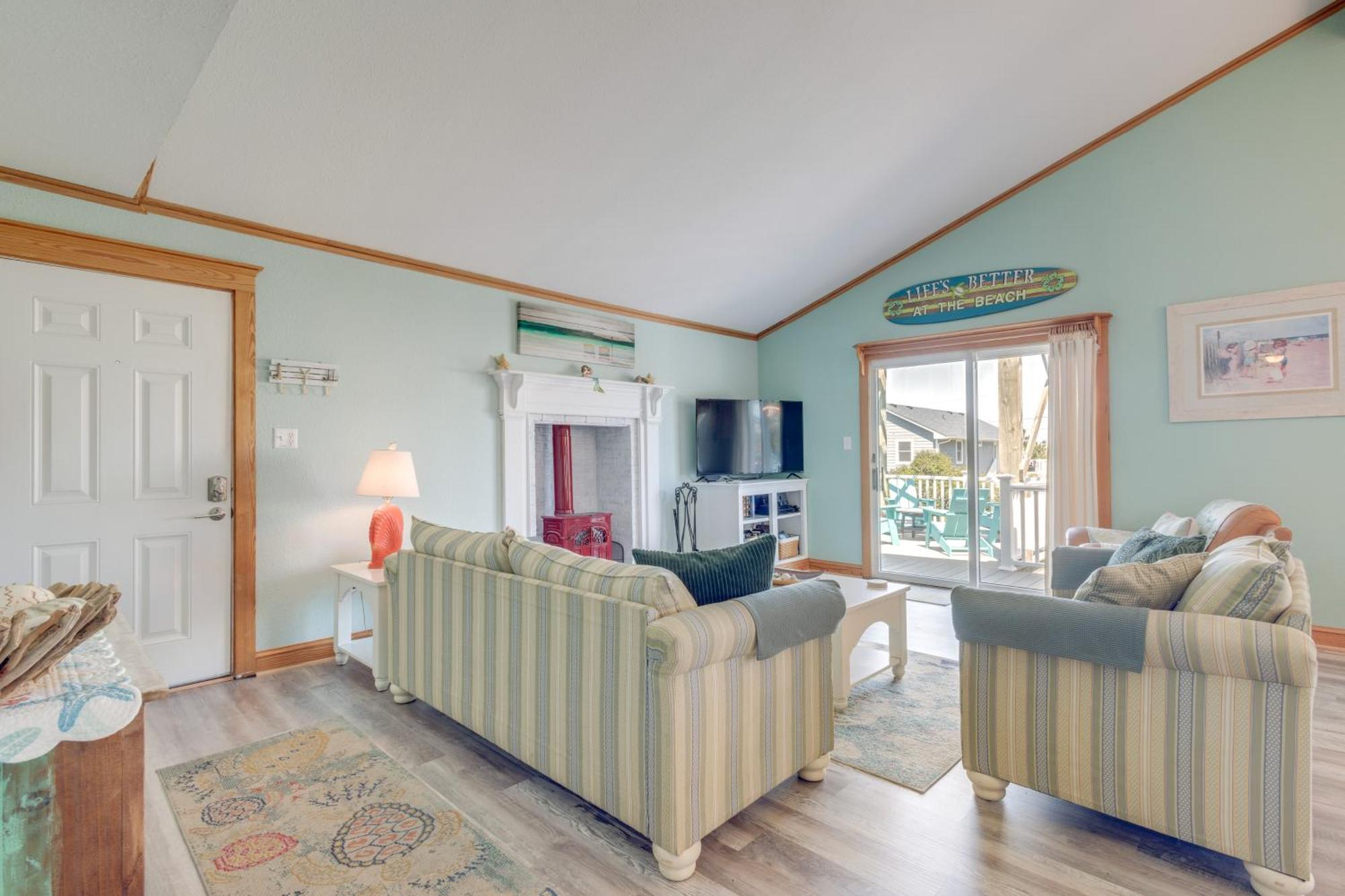 Coastal Home With Deck And Outdoor Shower Кил Девил Хилс Екстериор снимка