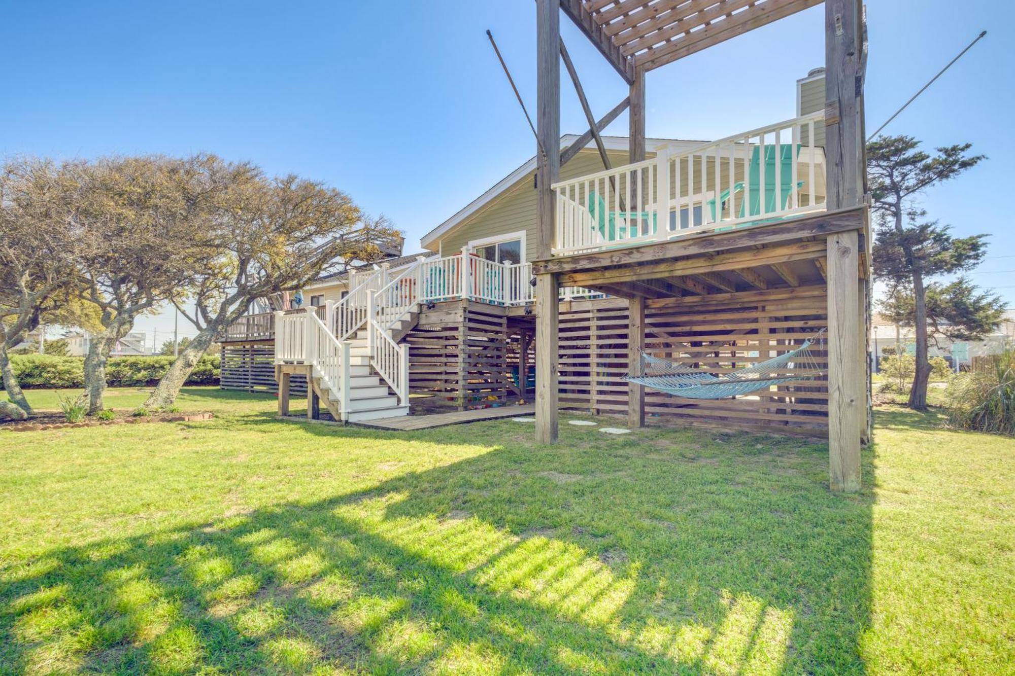 Coastal Home With Deck And Outdoor Shower Кил Девил Хилс Екстериор снимка