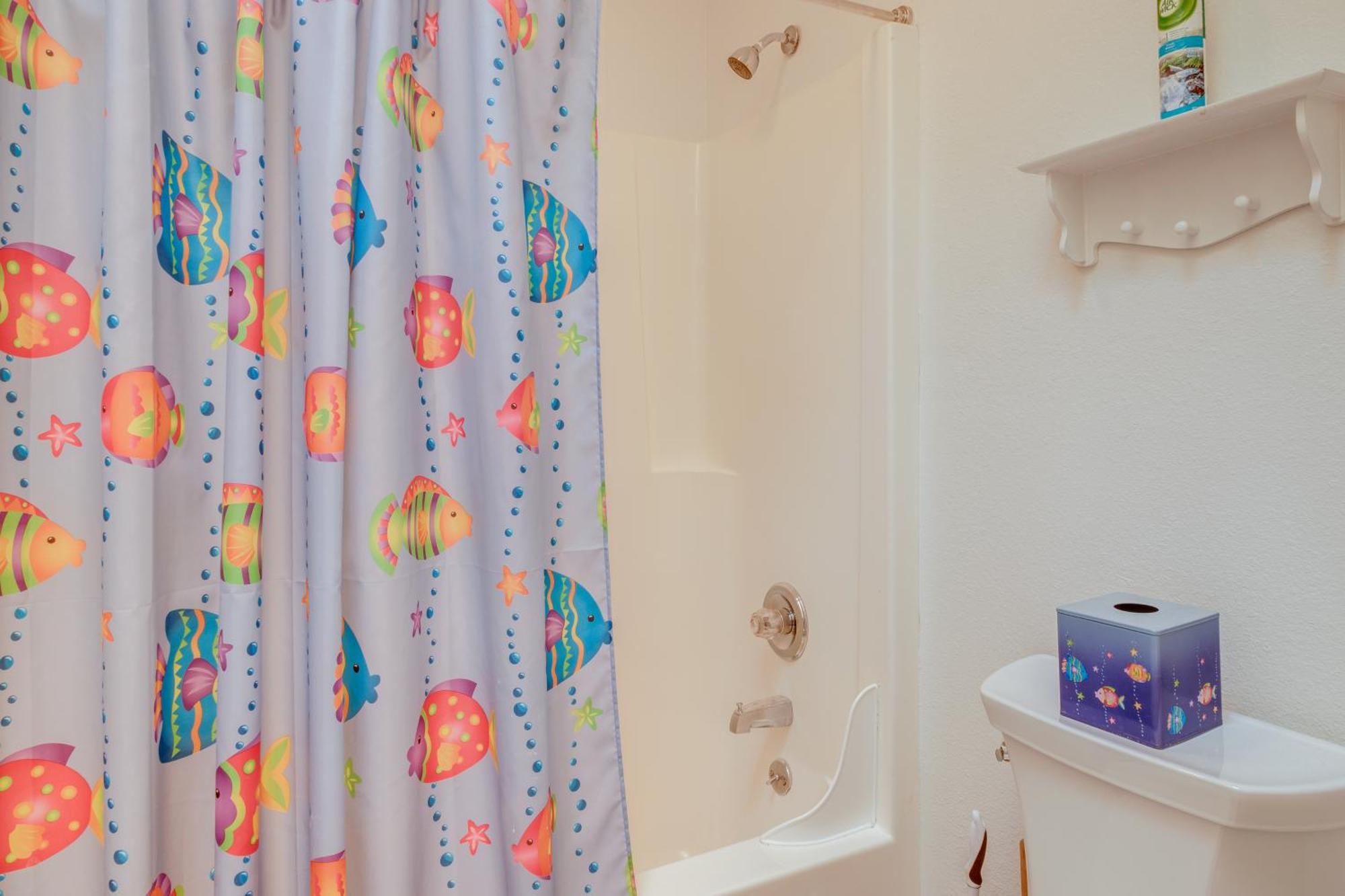 Coastal Home With Deck And Outdoor Shower Кил Девил Хилс Екстериор снимка